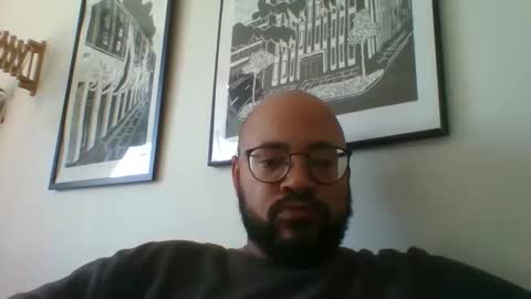 Snapshot of guy_wood15 chatting on October 2, 11:14 am guy_wood15 online show from October 2, 11:14 am