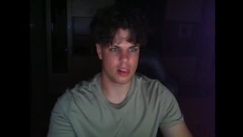 gymguy0505 online show from May 26, 10:06 pm