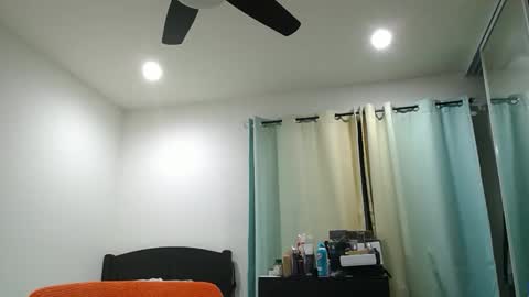 h0nest84 online show from January 19, 4:26 am