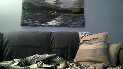 Snapshot of hairiestbear chatting on December 23, 8:33 am Hairiest Bear online show from December 23, 8:33 am