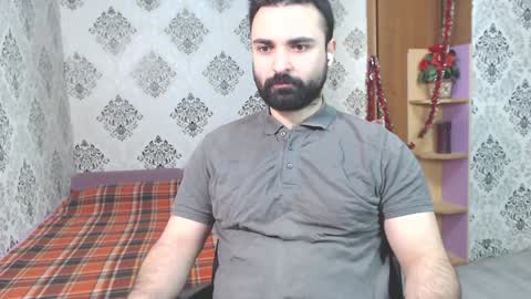 Hairy Tyler online show from January 14, 3:01 am