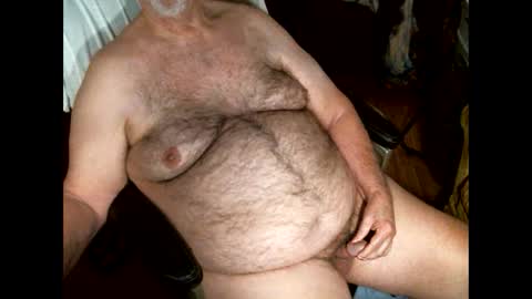 hairybear813 online show from October 6, 3:17 pm