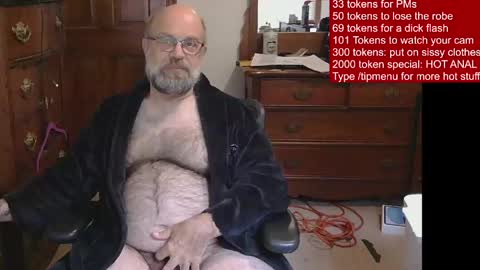 HairyDaddyBear69 online show from June 5, 11:38 am