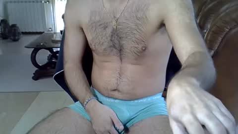 Snapshot of hairydaduncut chatting on February 25, 1:28 pm hairydaduncut online show from February 25, 1:28 pm