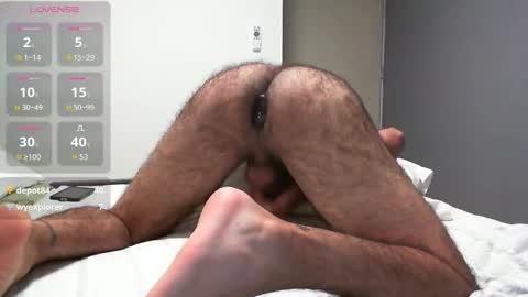 Snapshot of hairyeffect chatting on October 18, 4:17 am Damian online show from October 18, 4:17 am