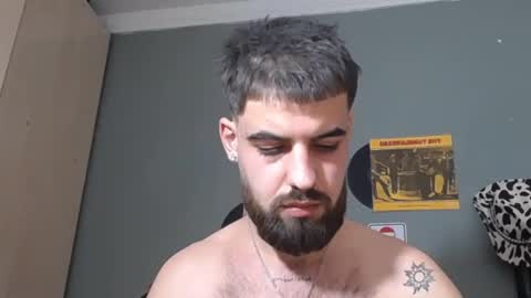 HairyRobXxX online show from March 7, 4:27 pm