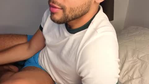 Independent       model  online show from November 4, 12:22 am