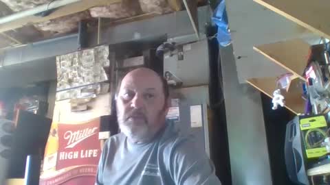 Snapshot of handiemanhere chatting on October 5, 5:06 pm naked man online show from October 5, 5:06 pm