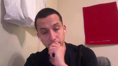 handsomeboy093 online show from February 3, 5:51 am