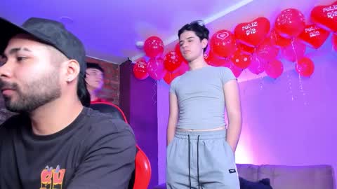 leonardfarrucknick and otis online show from February 19, 12:56 pm