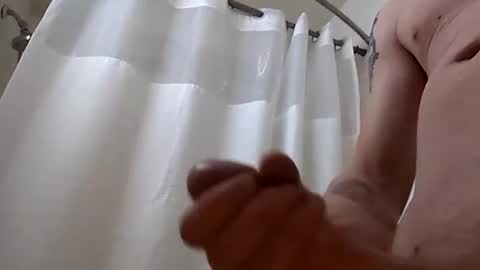 Snapshot of handsomerob42 chatting on October 22, 12:42 pm handsomerob42 online show from October 22, 12:42 pm