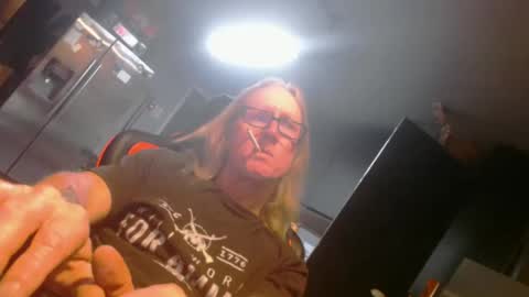 Handystudman online show from January 4, 8:17 am