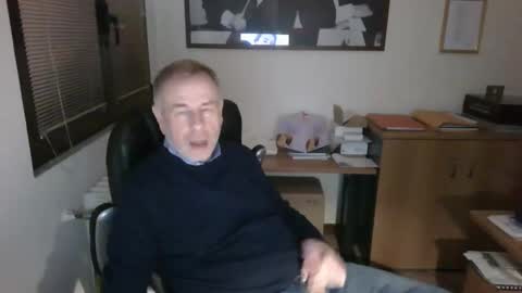 hanscooper online show from December 12, 5:37 pm