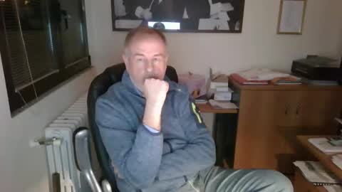 hanscooper online show from December 10, 4:17 pm