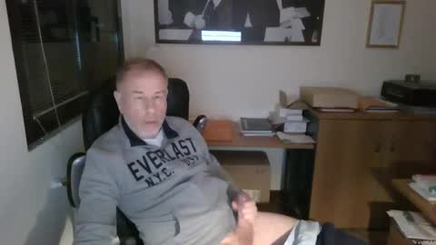 hanscooper online show from December 26, 9:47 pm