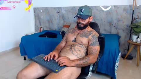 hanz_col online show from December 13, 7:53 pm