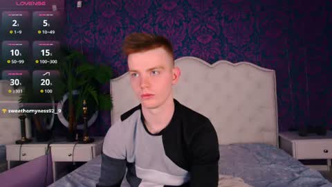 happydeimos online show from June 13, 12:19 am