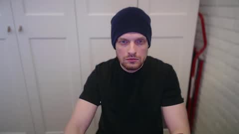 happyvelvetpaw online show from April 14, 3:00 pm