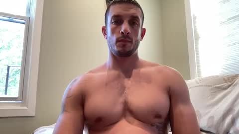 Snapshot of hard_runner_ chatting on October 6, 3:06 pm hard_runner_ online show from October 6, 3:06 pm