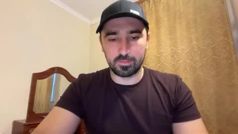 hard_to_obey online show from November 30, 1:57 pm