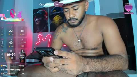 hardboy_latin online show from September 10, 5:50 am