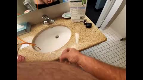 Snapshot of hardforu8675 chatting on October 5, 8:29 am hardforu8675 online show from October 5, 8:29 am