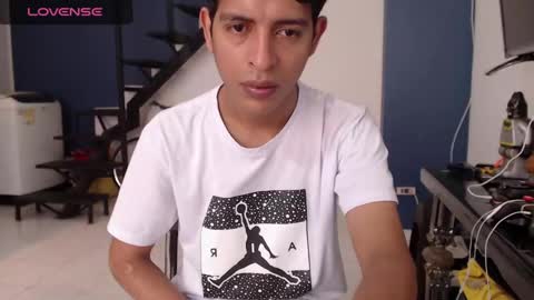 Andres Dean online show from February 25, 6:53 pm