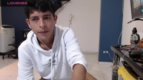 Andres Dean online show from February 26, 11:57 pm