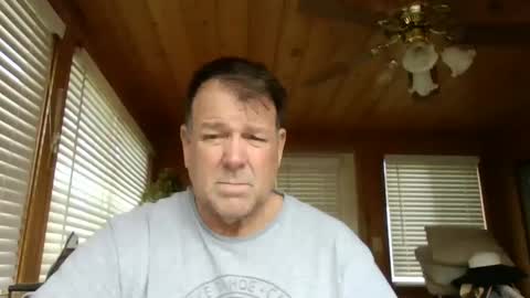 Snapshot of hardsweetandsticky chatting on February 4, 5:12 pm HSS online show from February 4, 5:12 pm