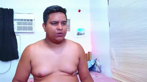 Snapshot of haroldlucky chatting on October 25, 12:45 am harold online show from October 25, 12:45 am