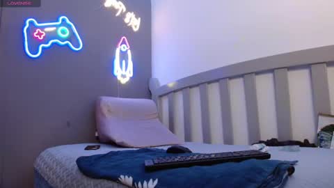 Snapshot of haroldxl chatting on January 29, 12:13 pm IM HAROLD online show from January 29, 12:13 pm