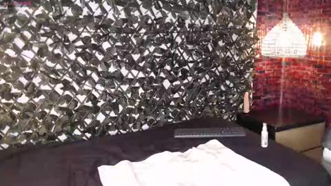 Snapshot of haroldxl chatting on February 20, 2:46 pm IM HAROLD online show from February 20, 2:46 pm