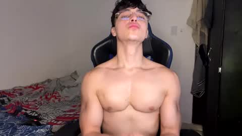 harry_p01 online show from September 15, 3:46 pm