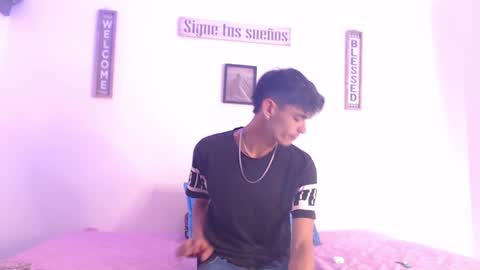 harry thomson online show from December 11, 8:05 pm