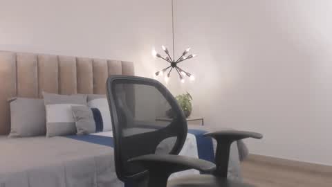 Harry Jones online show from January 31, 5:42 pm