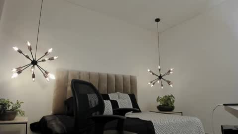 Harry Jones online show from March 7, 8:44 pm