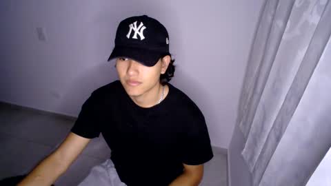 Haru online show from December 11, 3:15 am