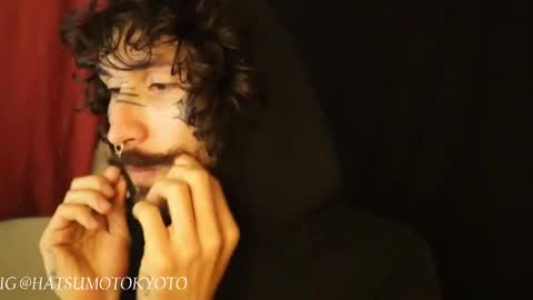 More content   2   online show from February 15, 11:50 am