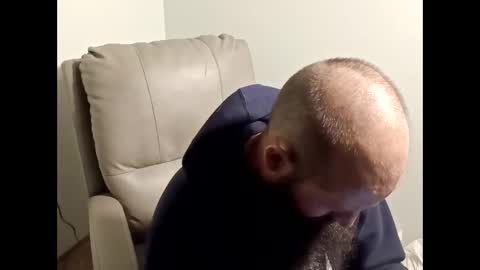 Robert online show from March 3, 5:26 am