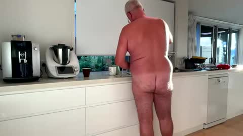 h babe online show from December 25, 7:24 pm