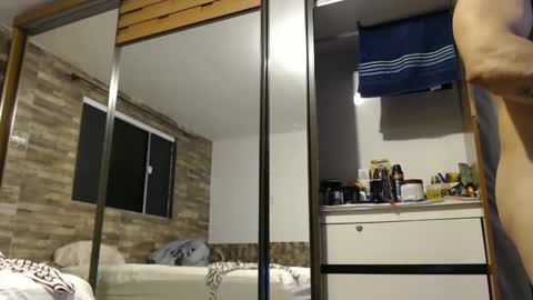 Snapshot of healedcarioca chatting on December 11, 2:32 am Brazilian bigdick online show from December 11, 2:32 am