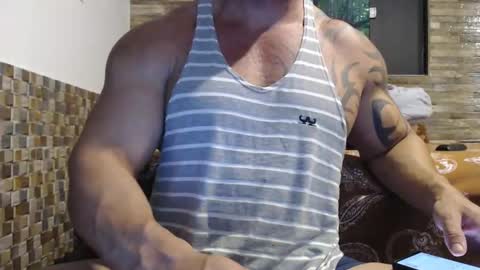 Snapshot of healedcarioca chatting on December 31, 8:56 pm Brazilian bigdick online show from December 31, 8:56 pm