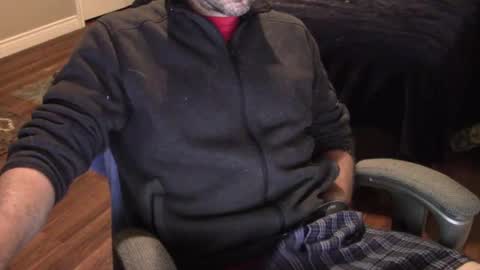 Snapshot of heavilyhung chatting on September 26, 5:38 am John online show from September 26, 5:38 am