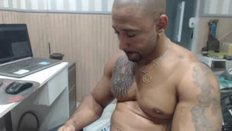 hebertgomes online show from December 6, 2:13 am