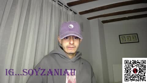 hefestion_ online show from November 16, 9:17 pm