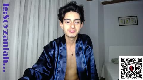 hefestion_ online show from November 18, 6:33 pm