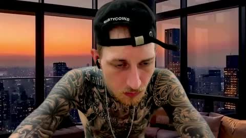 hellacozy online show from April 11, 8:40 am