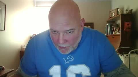 Snapshot of helloforfun111 chatting on January 5, 5:20 pm helloforfun111 online show from January 5, 5:20 pm