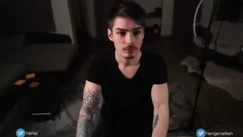 Snapshot of hengen_aiken chatting on February 25, 6:31 pm Hengen Aiken online show from February 25, 6:31 pm