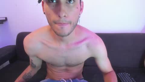 henrik_senn online show from June 26, 1:42 am